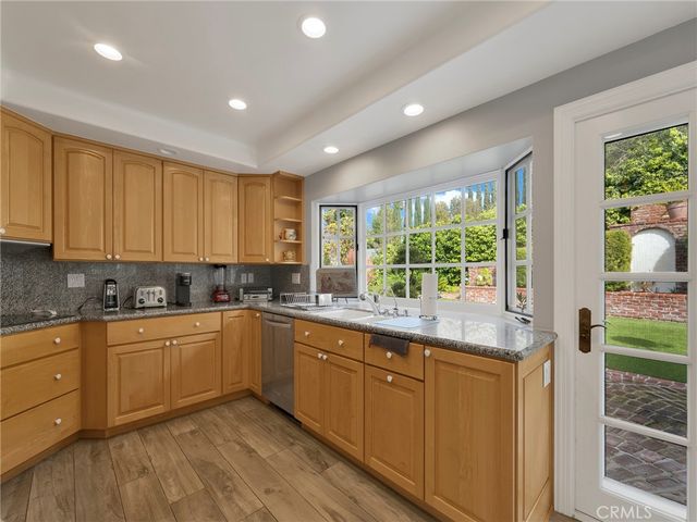 4524 Deanwood, Woodland Hills, CA 91364