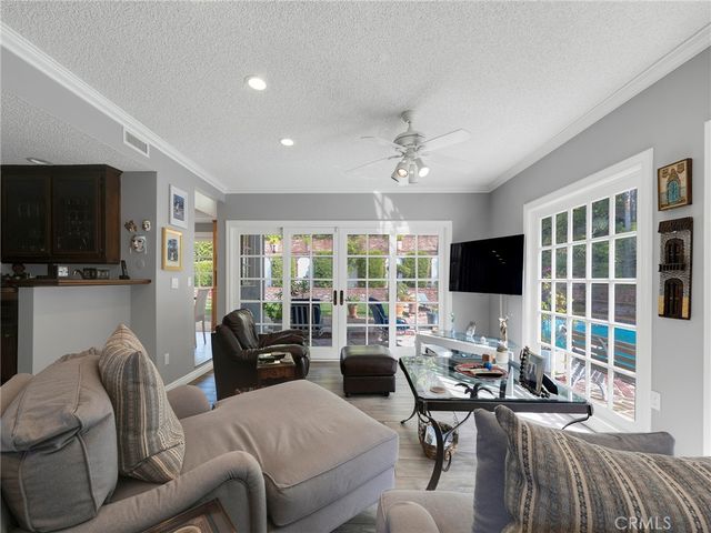 4524 Deanwood, Woodland Hills, CA 91364