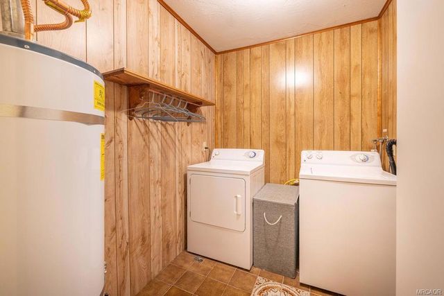 1179 Ridge Road, Fawnskin, CA 92333