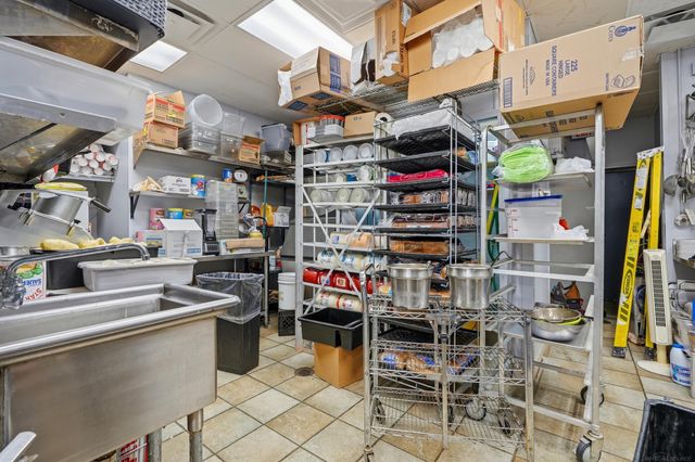 26080 Grand River Avenue, Redford Twp, MI 48240