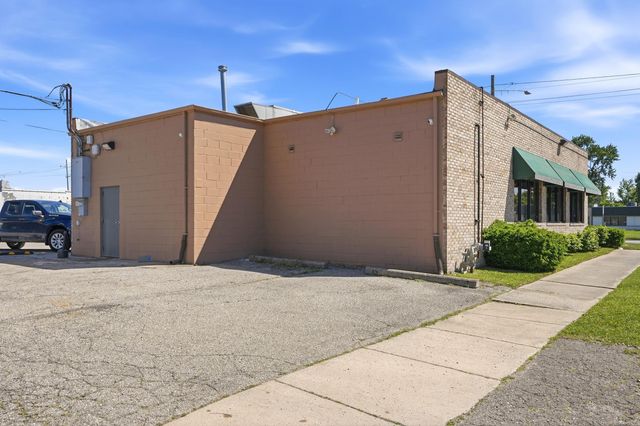 26080 Grand River Avenue, Redford Twp, MI 48240