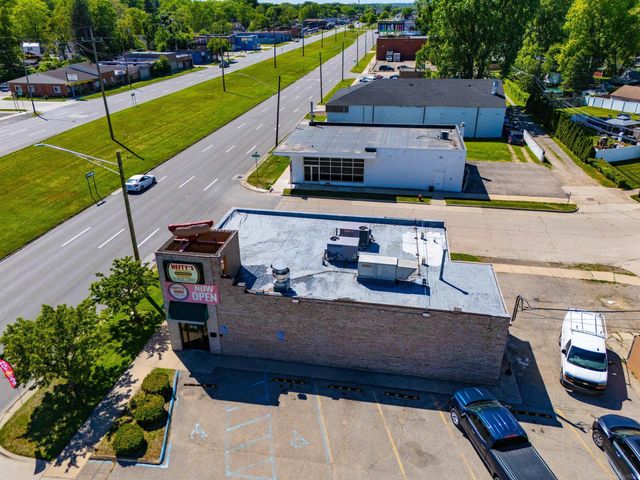26080 Grand River Avenue, Redford Twp, MI 48240