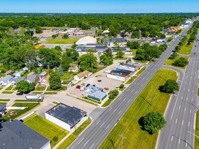 26080 Grand River Avenue, Redford Twp, MI 48240