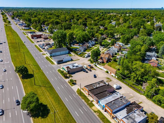 26080 Grand River Avenue, Redford Twp, MI 48240