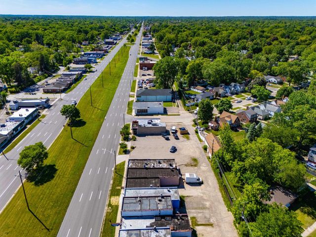 26080 Grand River Avenue, Redford Twp, MI 48240