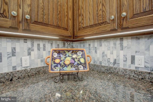 625 SHOOK CT W, Greencastle, PA 17225