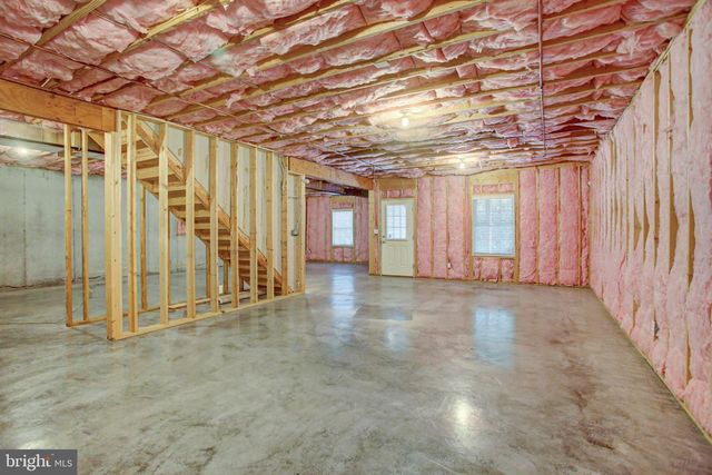 625 SHOOK CT W, Greencastle, PA 17225