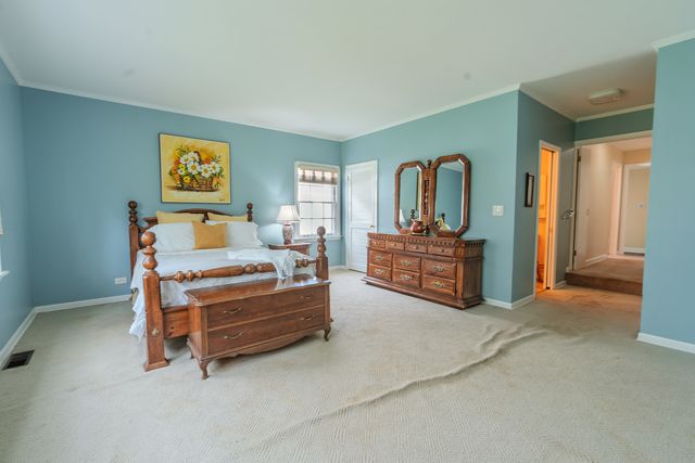534 Cumnor Court, Deerfield, IL 60015