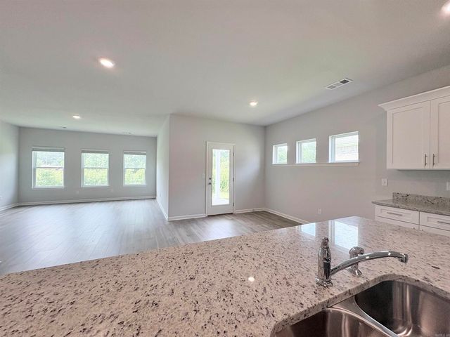 4901 Edgemont Drive, Jonesboro, AR 72405