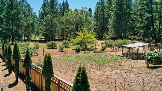 1160 Crow Road, Merlin, OR 97532