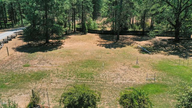 1160 Crow Road, Merlin, OR 97532