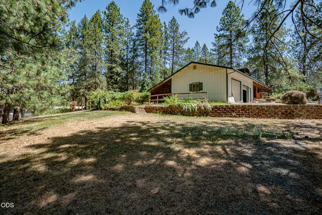 1160 Crow Road, Merlin, OR 97532