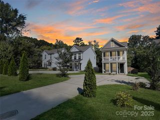 2817 Shamrock Drive, Charlotte, NC 28205