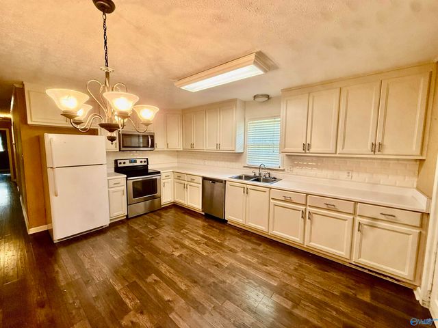 601 Milton Road, Athens, AL 35611