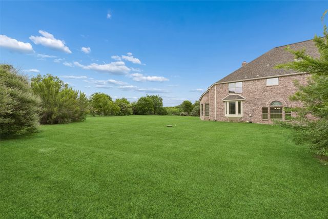 631 Lakeridge Drive, Fairview, TX 75069