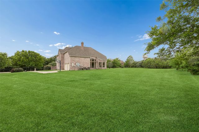 631 Lakeridge Drive, Fairview, TX 75069