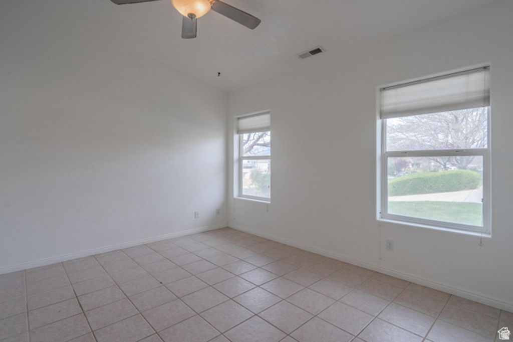 Image 51 of property listing at 2163 W 127 S, Hurricane, UT 84737