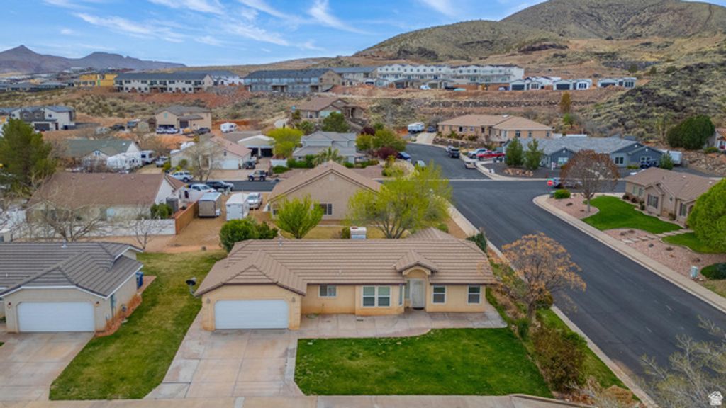 Image 73 of property listing at 2163 W 127 S, Hurricane, UT 84737