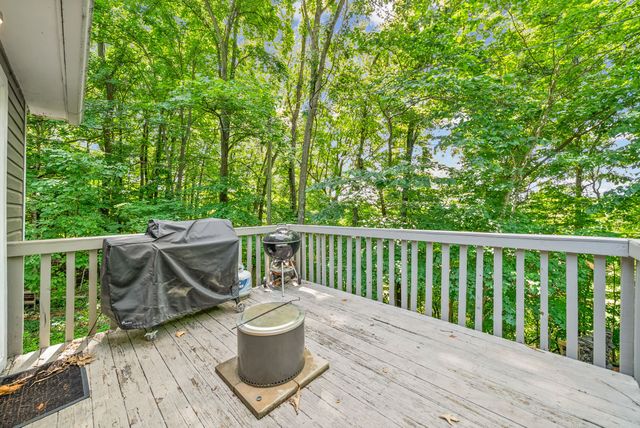 120 Circle Hill Dr, Clarksville, TN 37042