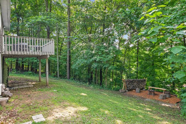 120 Circle Hill Dr, Clarksville, TN 37042