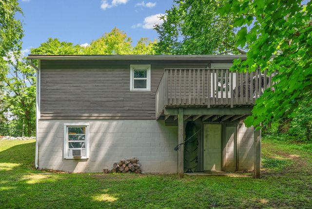 120 Circle Hill Dr, Clarksville, TN 37042