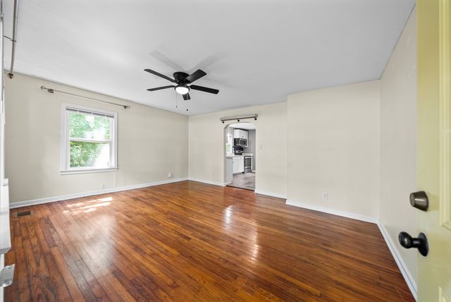 120 Circle Hill Dr, Clarksville, TN 37042