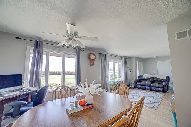 358 E State Route 116, Ashkum, IL 60911