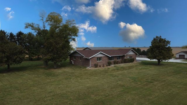 358 E State Route 116, Ashkum, IL 60911