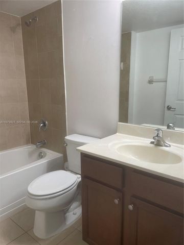 22311 SW 88th Pl 104-4, Cutler Bay, FL 33190