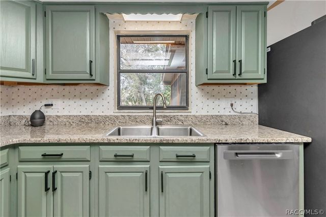 8497 E Henderson Trail, Inverness, FL 34450