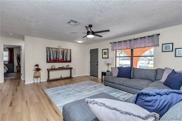 8497 E Henderson Trail, Inverness, FL 34450