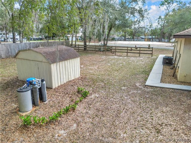 8497 E Henderson Trail, Inverness, FL 34450
