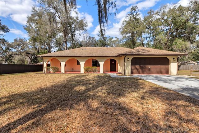 8497 E Henderson Trail, Inverness, FL 34450