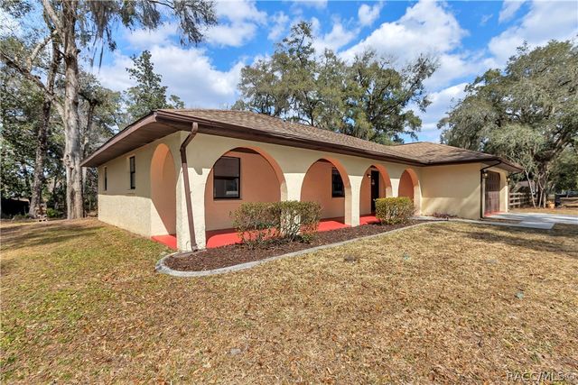 8497 E Henderson Trail, Inverness, FL 34450