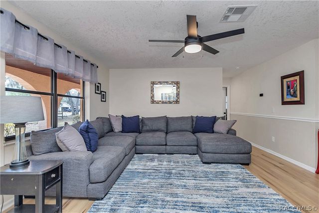 8497 E Henderson Trail, Inverness, FL 34450