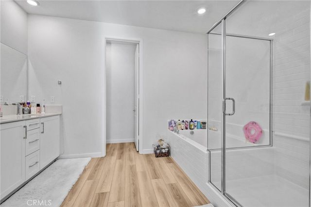 27120 Valley Oak Place, Valencia, CA 91381