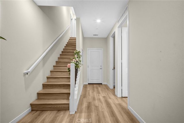 27120 Valley Oak Place, Valencia, CA 91381