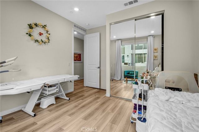 27120 Valley Oak Place, Valencia, CA 91381