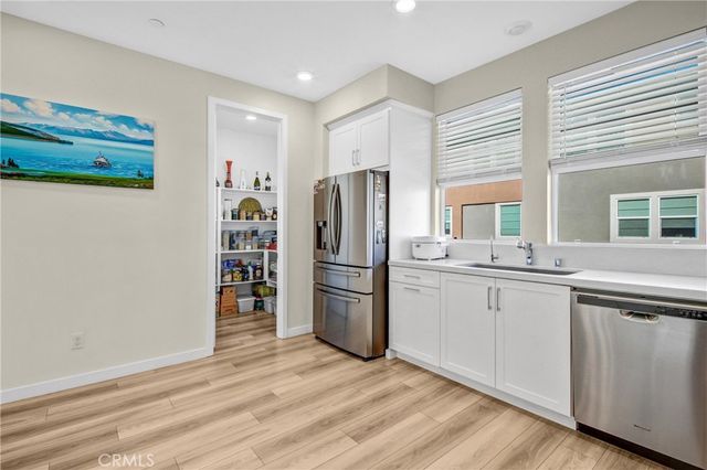 27120 Valley Oak Place, Valencia, CA 91381