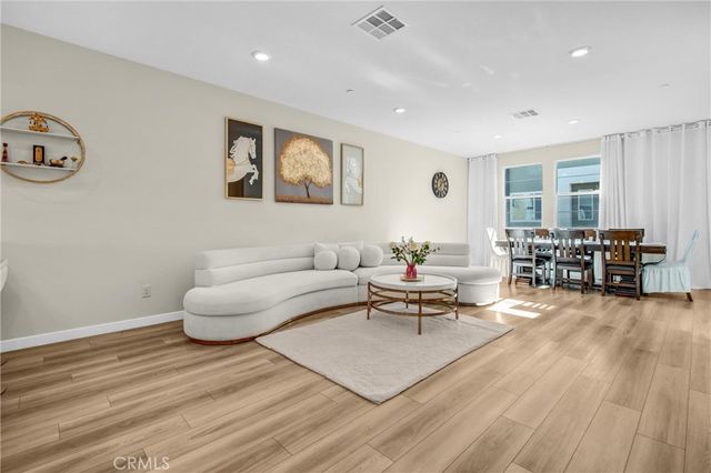 27120 Valley Oak Place, Valencia, CA 91381