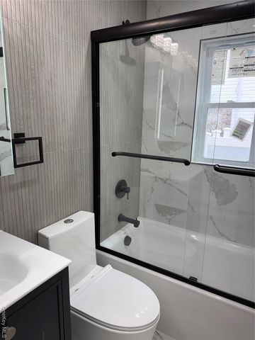 51 Osprey Place, Massapequa, NY 11758