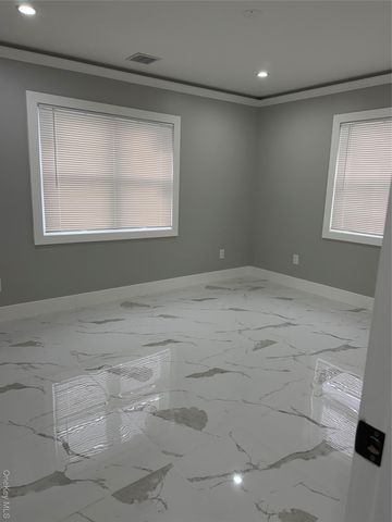 51 Osprey Place, Massapequa, NY 11758