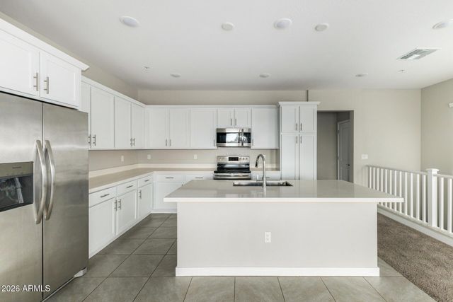 155 N Lakeview Boulevard 208, Chandler, AZ 85225