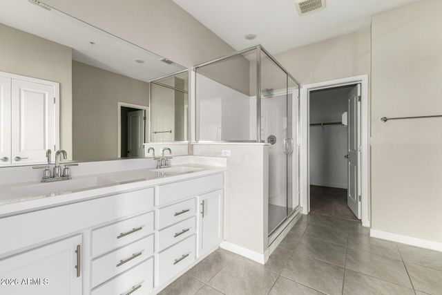 155 N Lakeview Boulevard 208, Chandler, AZ 85225