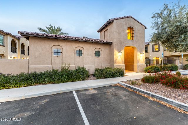 155 N Lakeview Boulevard 208, Chandler, AZ 85225