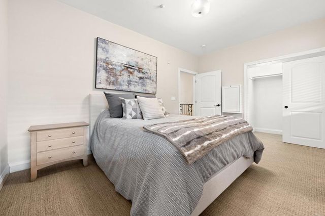 3972 Albatross Street 202, San Diego, CA 92103