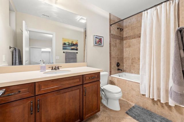 3972 Albatross Street 202, San Diego, CA 92103