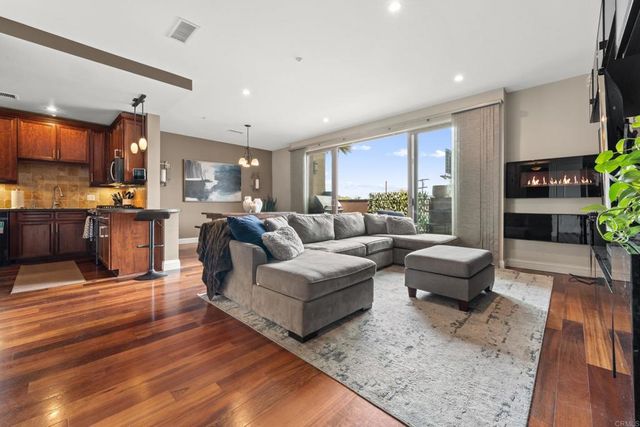 3972 Albatross Street 202, San Diego, CA 92103