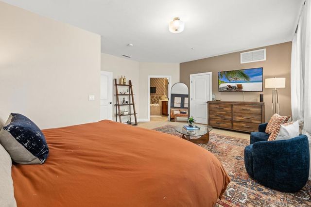3972 Albatross Street 202, San Diego, CA 92103
