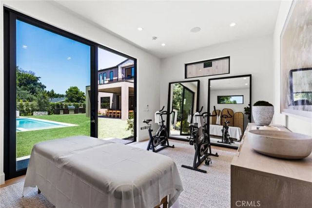 5421 Bothwell, Tarzana, CA 91356